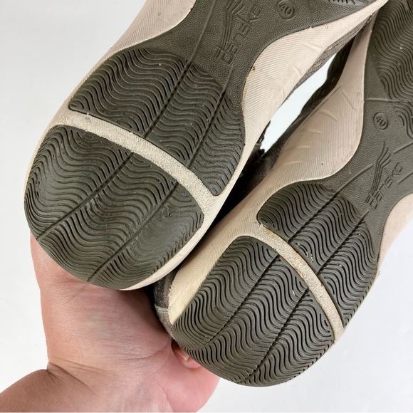 Dansko Haven Taupe comfort Shoes size 40 - Picture 11 of 12